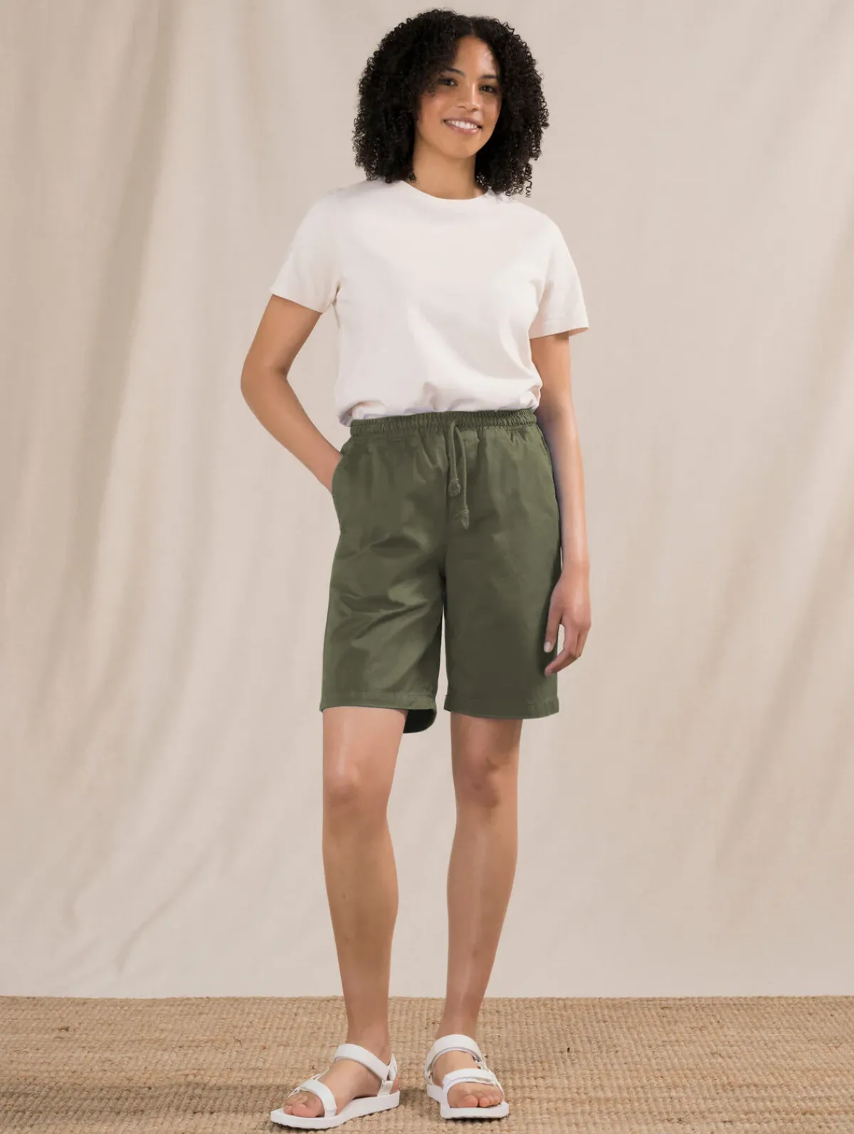 Löydöt|Housut & Shortsit>R-Collection Anorakkishortsit - Sammal