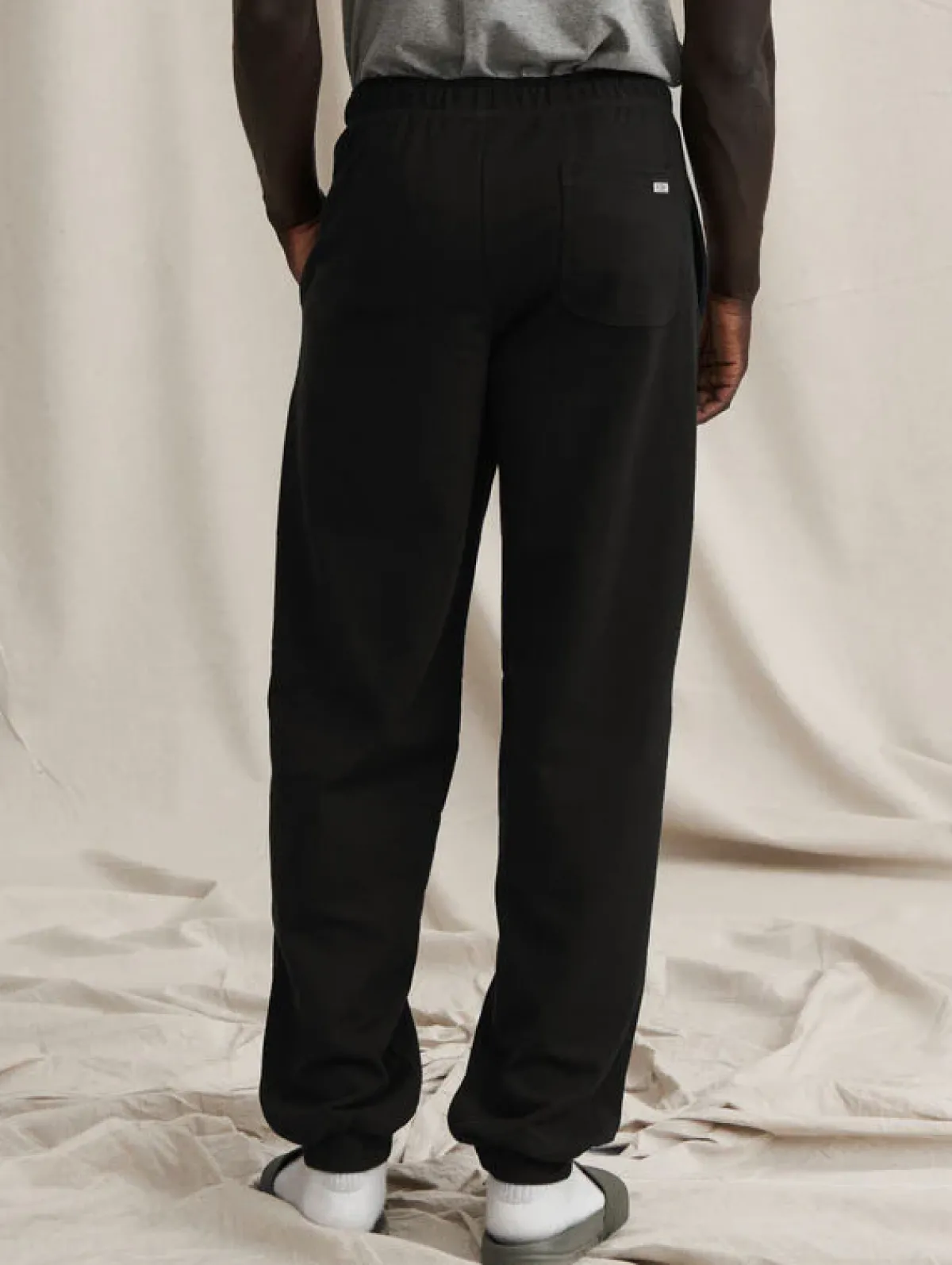 Housut & Shortsit>R-Collection Collegehousut - Musta