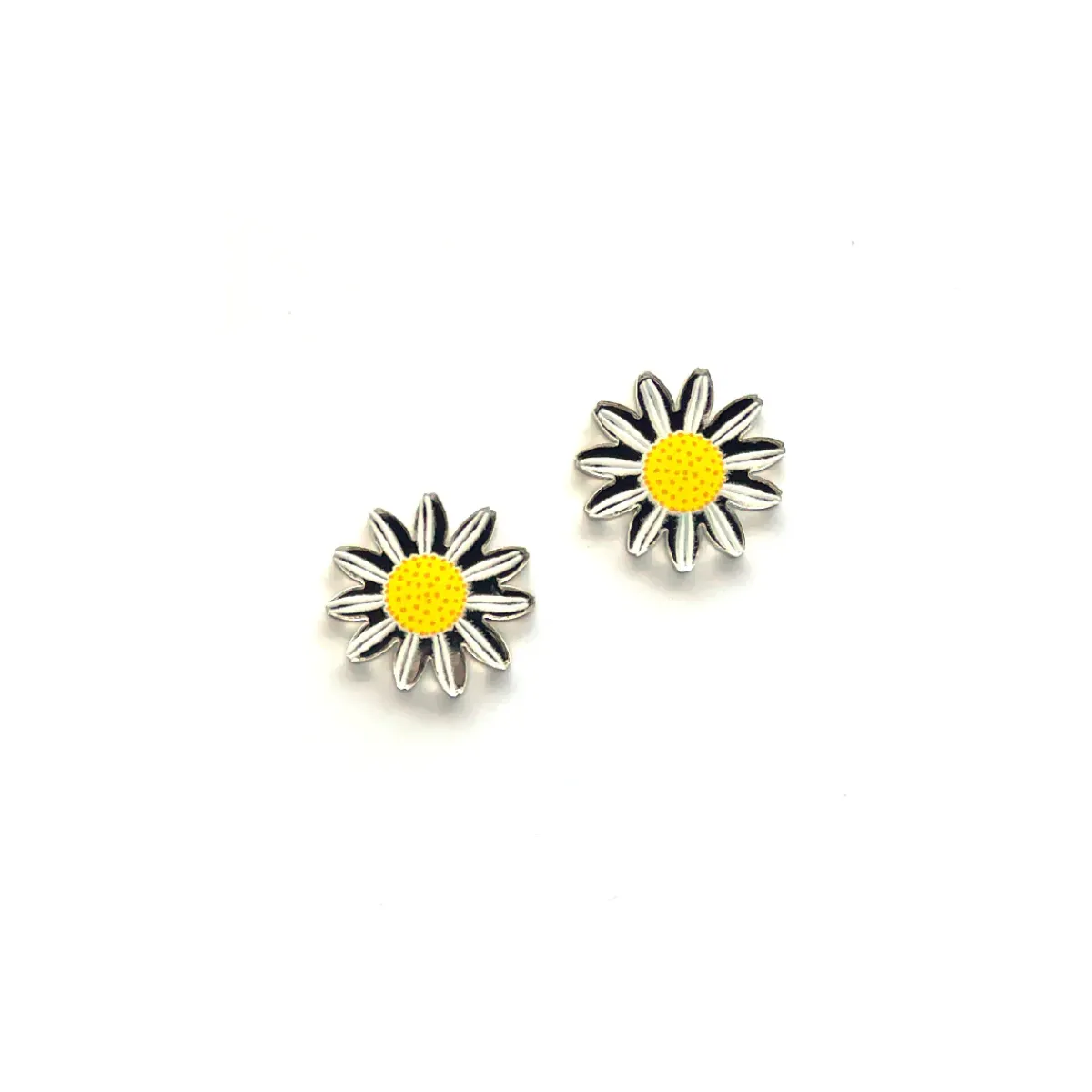 Avaimenperät|Korut>Crazy Granny Design Daisy Mini Studs - Silver Mirror