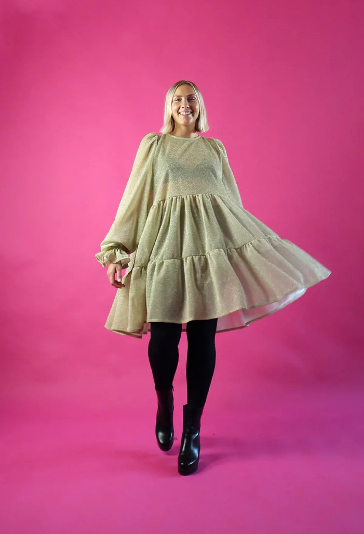 Hameet & Mekot>Miia Halmesmaa Dishy Dress - Glitter Valkokulta
