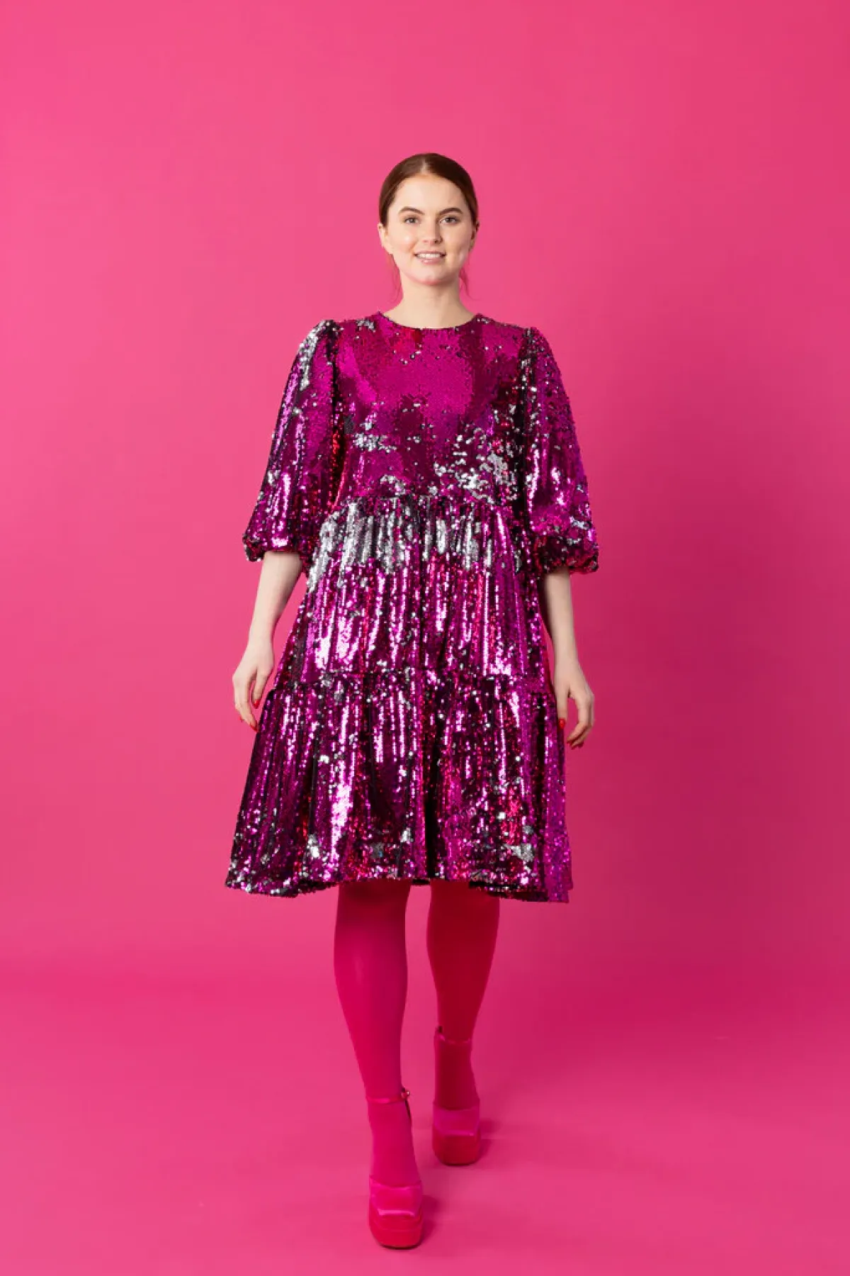 Hameet & Mekot>Miia Halmesmaa Dishy Dress - Pinkki Paljetti XL/XXL