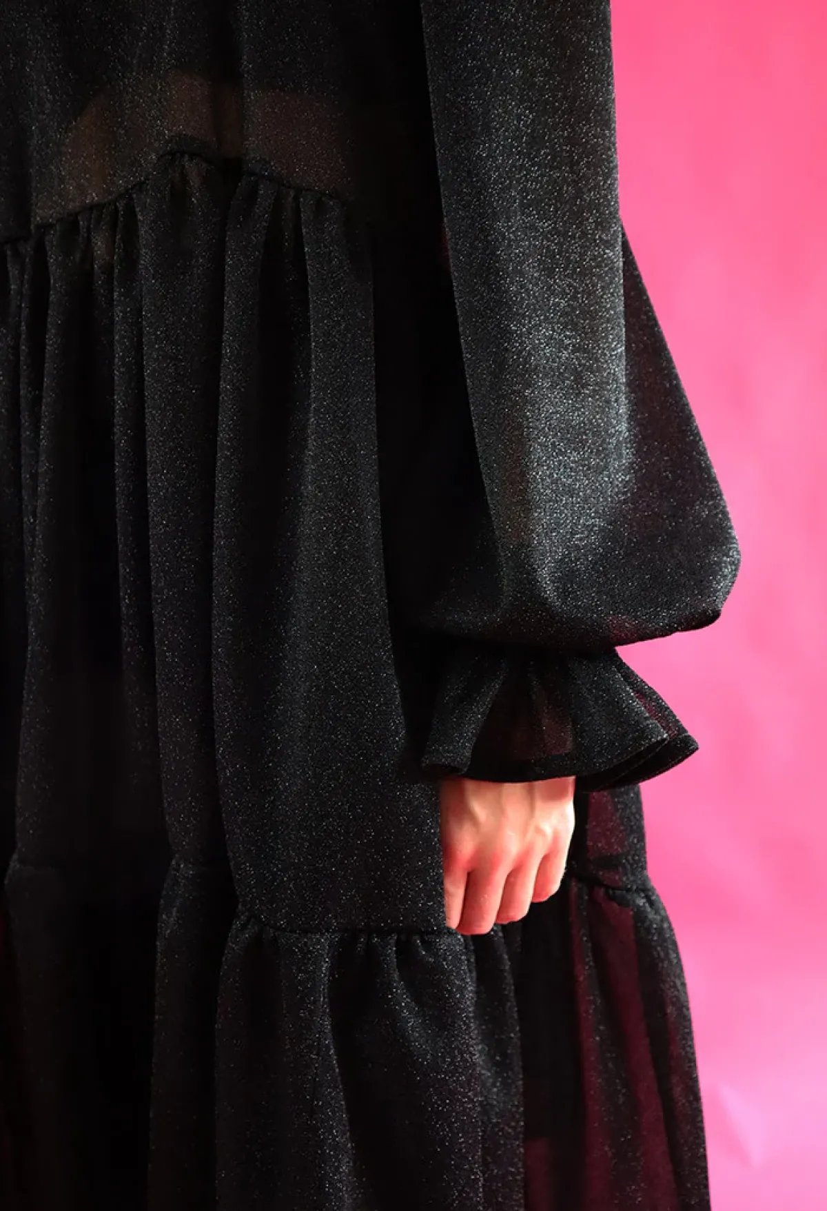 Hameet & Mekot>Miia Halmesmaa Dishy Dress Rusettikauluksella - Glitter Musta M/L