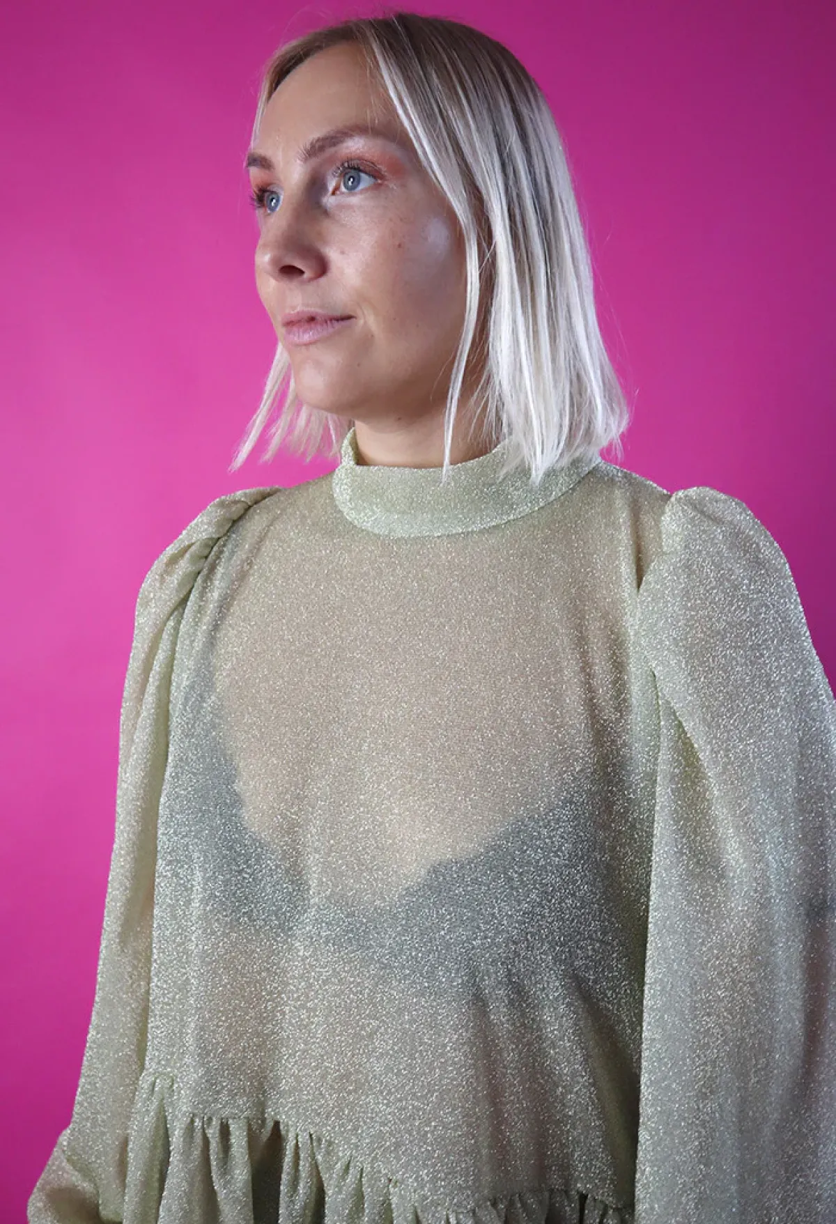 Hameet & Mekot>Miia Halmesmaa Dishy Dress Rusettikauluksella - Glitter Valkokulta M/L