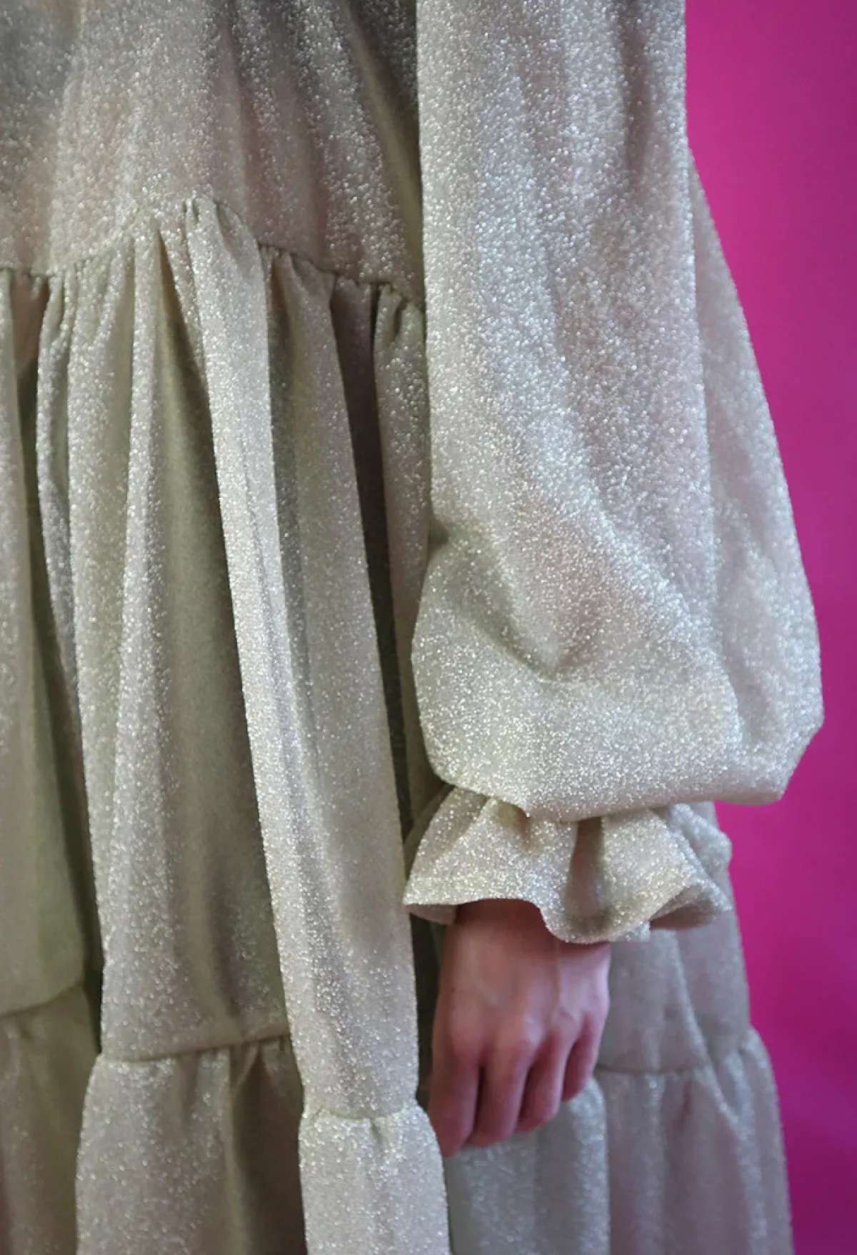 Hameet & Mekot>Miia Halmesmaa Dishy Dress Rusettikauluksella - Glitter Valkokulta M/L