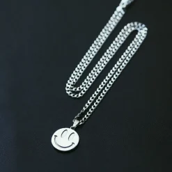 Avaimenperät|Korut>Laura Vartio Double Smiley Pendant