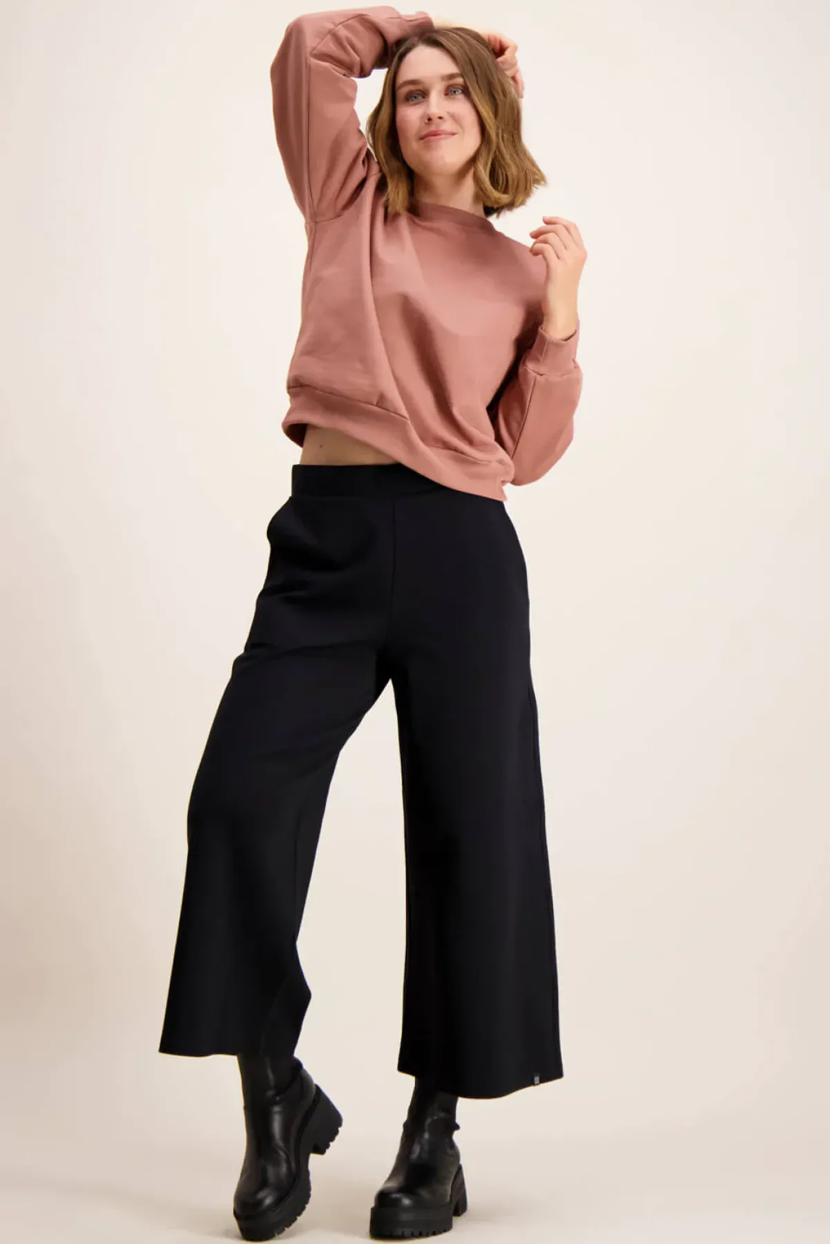 Housut>KAIKO Everyday Culottes - Black