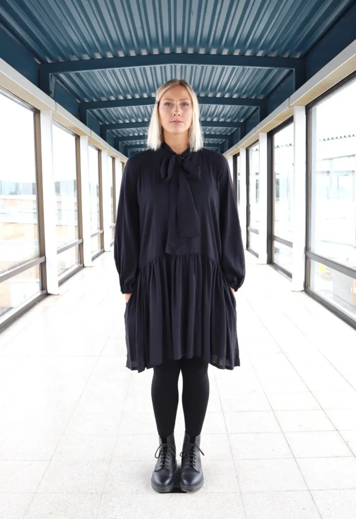 Hameet & Mekot>Miia Halmesmaa Flowy Dress - Black