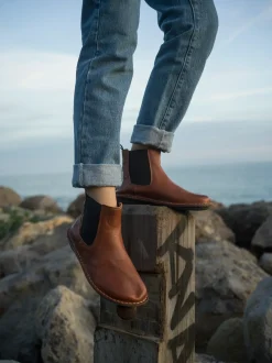 Kengät|Avaimenperät>VIBAe HELSINKI Leather Cognac Brown