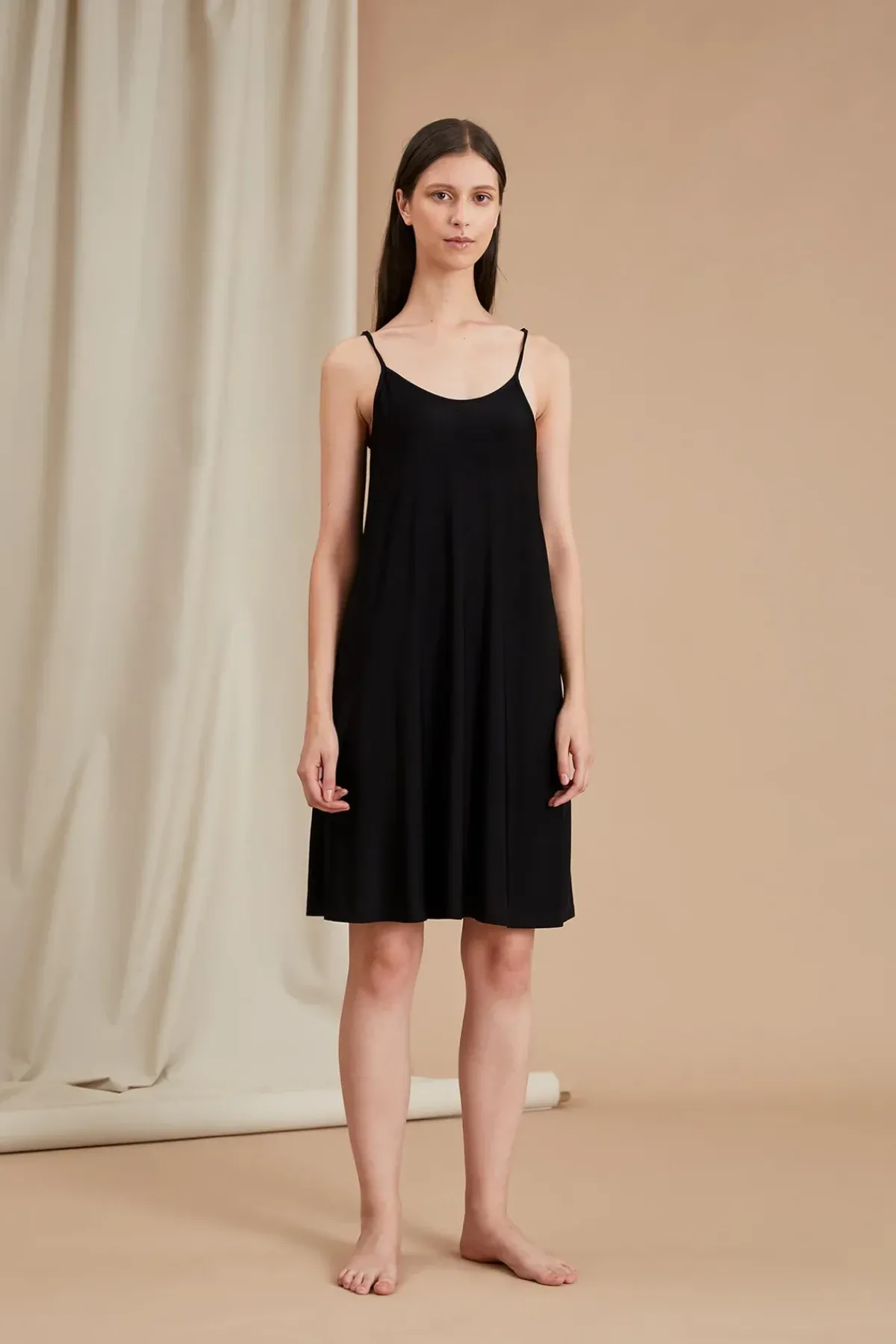 Hameet & Mekot>Voglia Kathleen Alusmekko - Musta