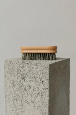 Vaatehuolto>Arkivé Atelier Kenkäharja Vegaaninen - KENT