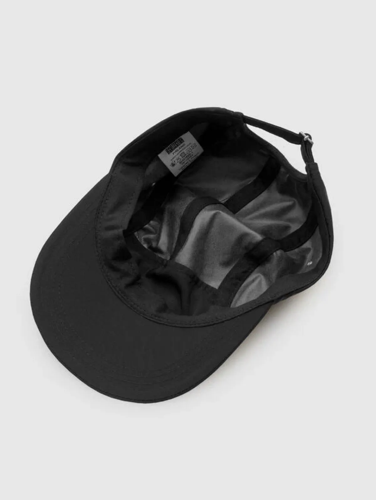 Hatut & Lippikset|Avaimenperät>R-Collection Klassikko Lippis - Musta Tekninen