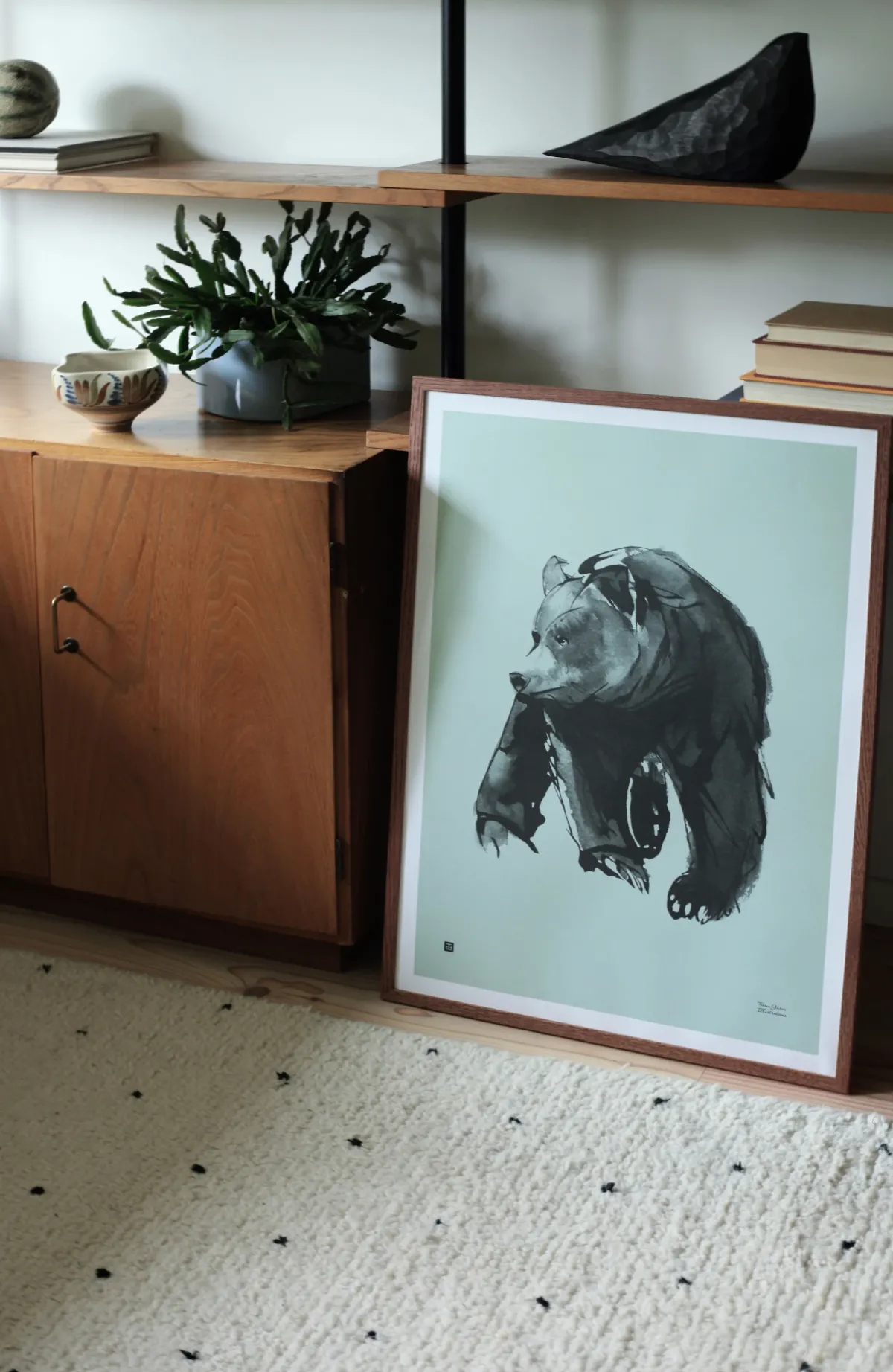 Julisteet/printit>Teemu Järvi Illustrations Lempeä Karhu - juliste keväänvihreä 50x70cm