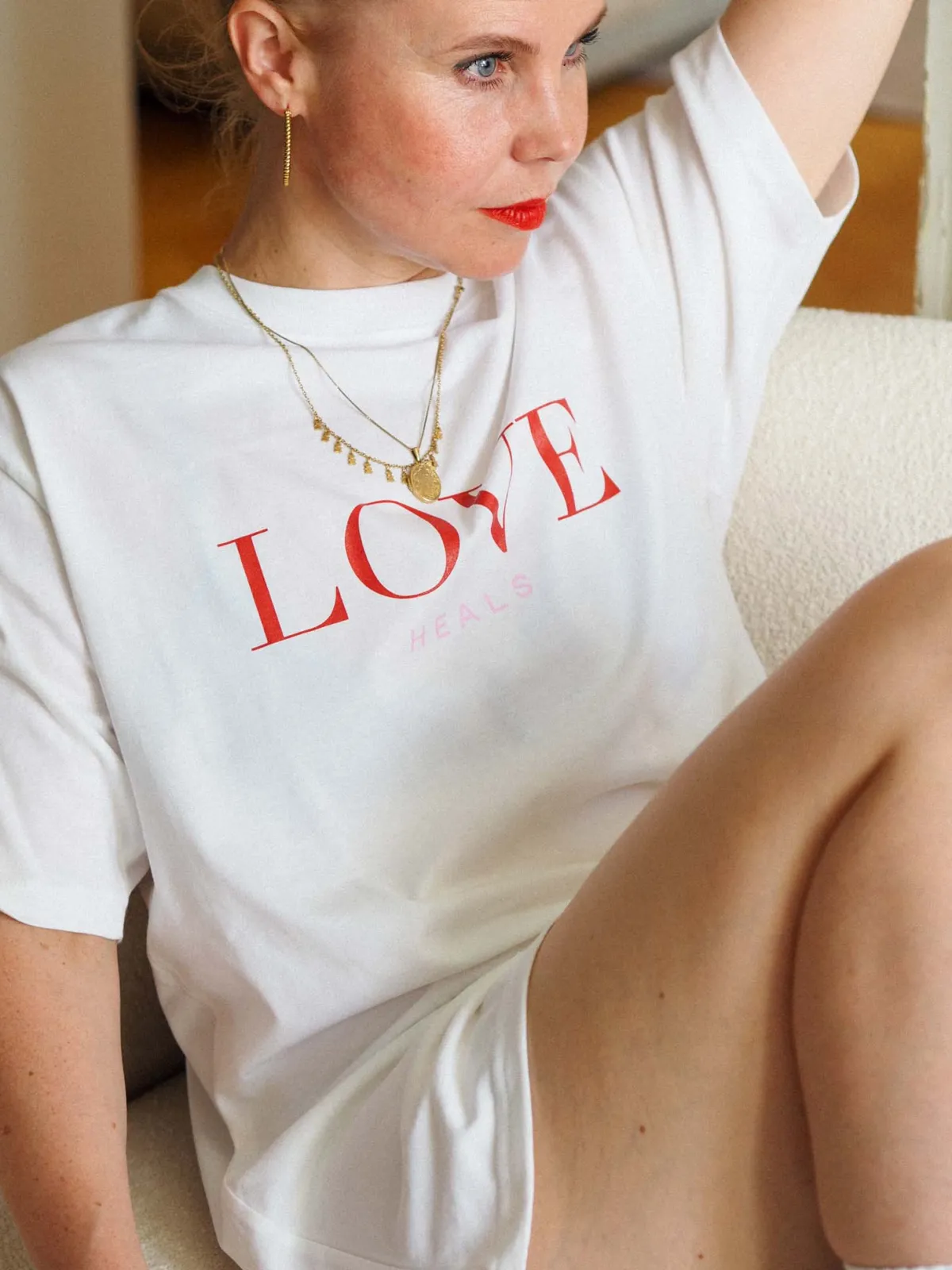 T-paidat|Paidat>Uhana Love Heals Oversize T-shirt - White