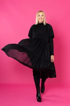 Hameet & Mekot>Miia Halmesmaa Lush Dress Puhvihihoilla - Glitter Musta M/L
