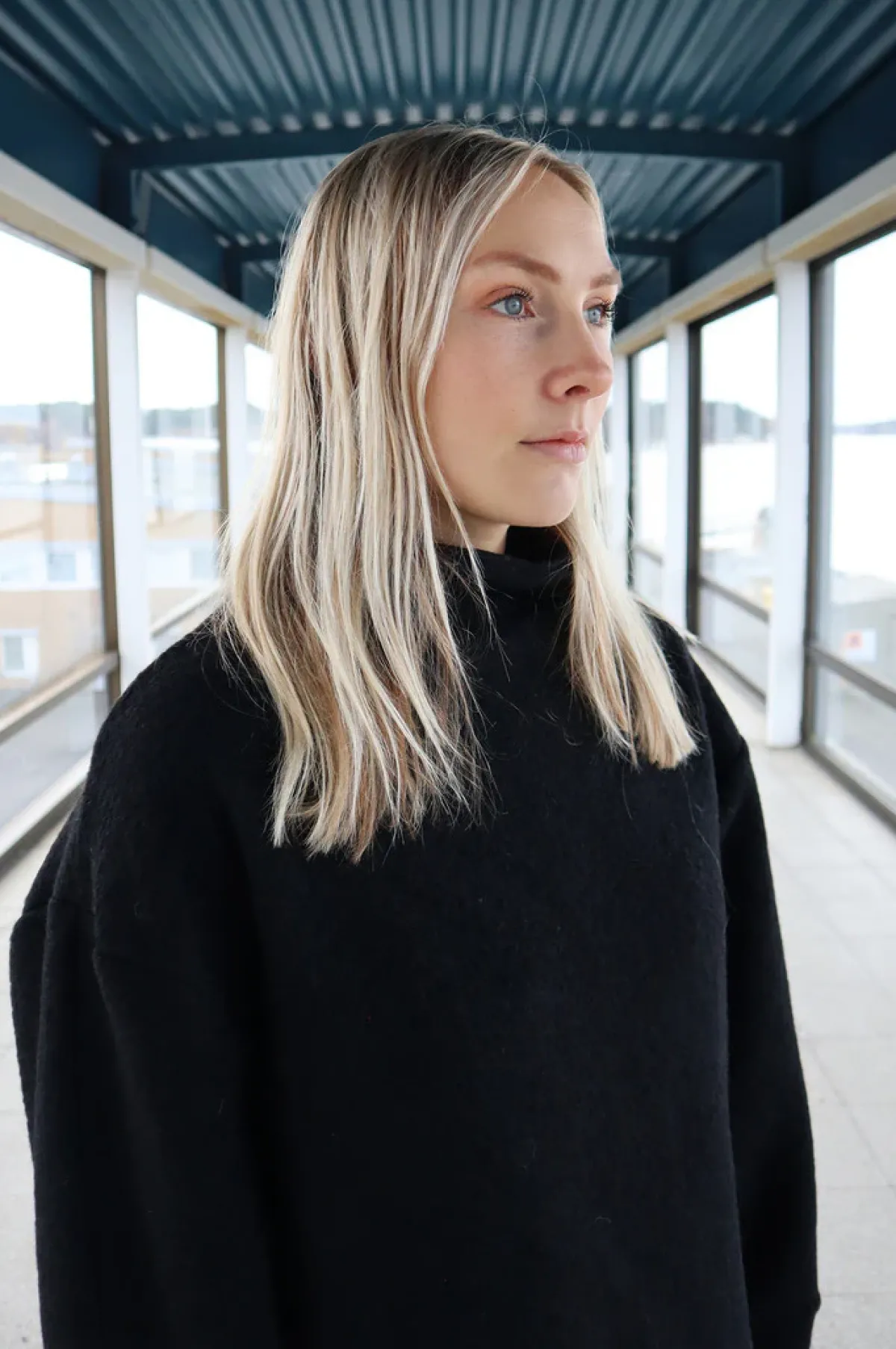 Neuleet>Miia Halmesmaa Oversize Knit - Black XL