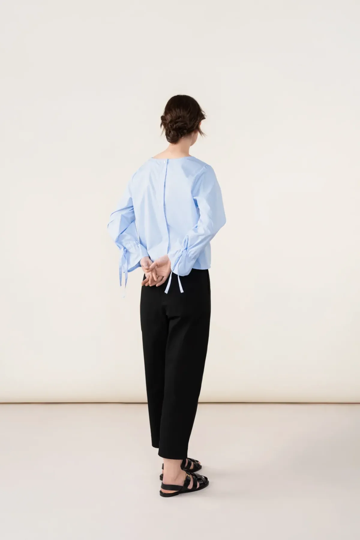 Housut>ARCHETYPE Pleated Canvas Trousers