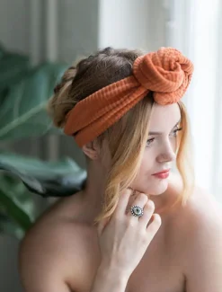Avaimenperät|Hiusasusteet>Woolberg Panta - Velour Terracotta Corduroy